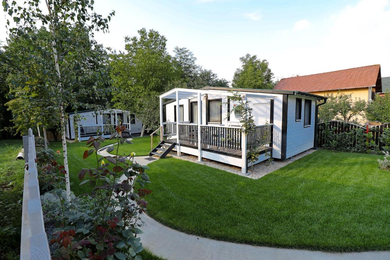 Casuta Din Vale Villa Oradea Ngoại thất bức ảnh